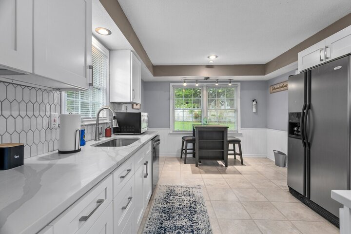 House in Overland Park, US