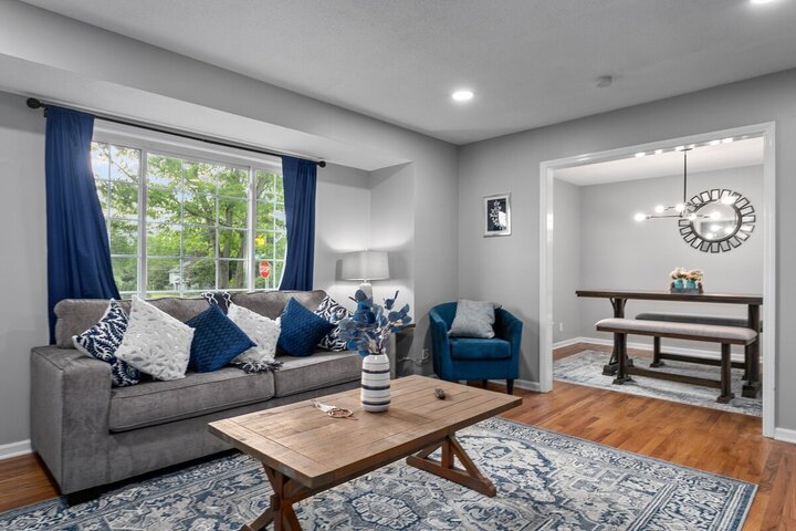 House in Overland Park, US