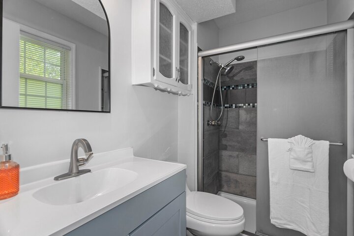 House in Overland Park, US