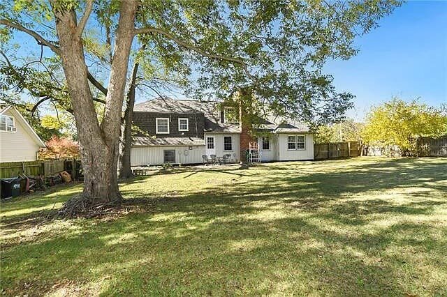 House in Overland Park, US