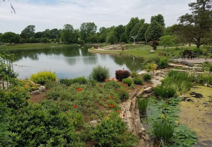 House in Overland Park, US