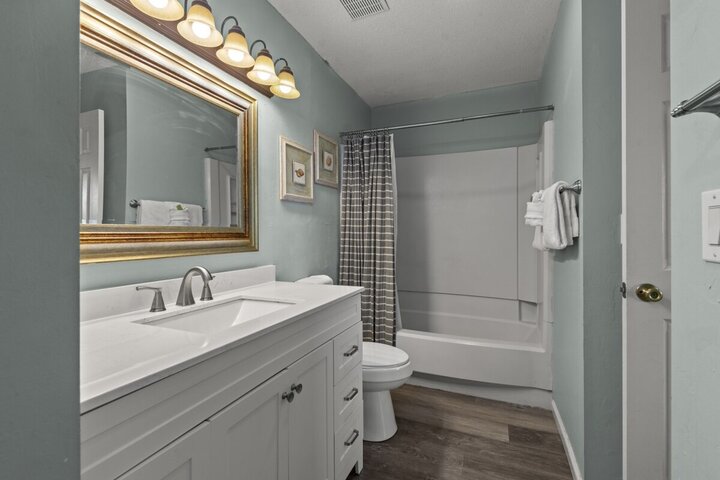 Condominium in Miramar Beach, US