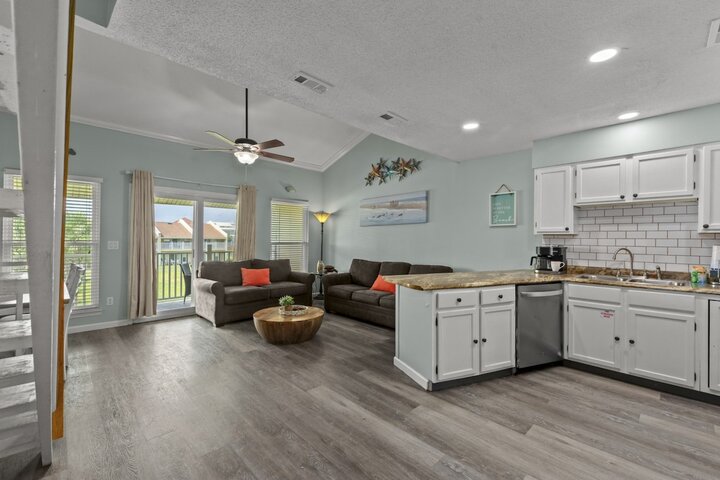 Condominium in Miramar Beach, US