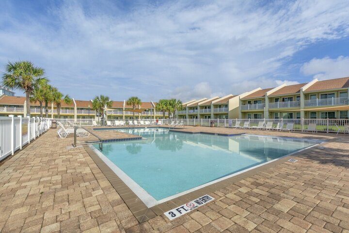 Condominium in Miramar Beach, US