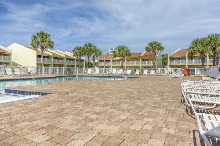 Condominium in Miramar Beach, US
