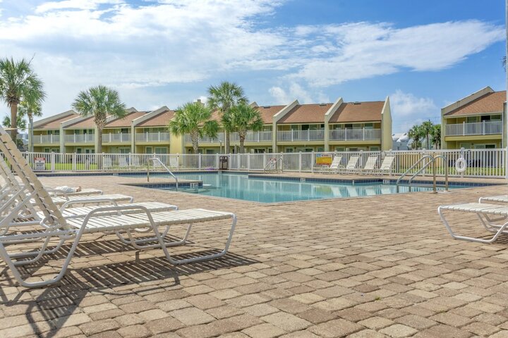 Condominium in Miramar Beach, US
