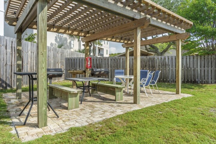 Condominium in Miramar Beach, US