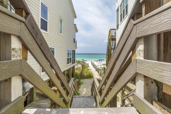 Condominium in Miramar Beach, US