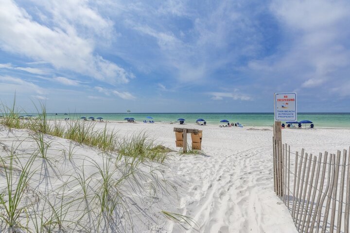 Condominium in Miramar Beach, US