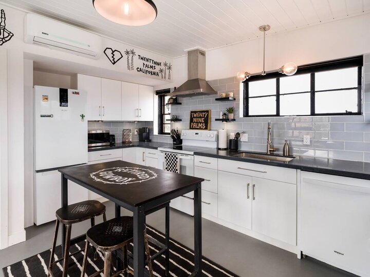 Home in Twentynine Palms, US