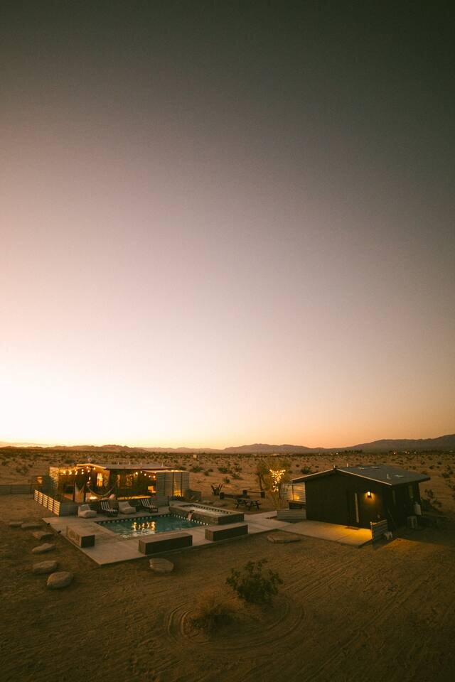 Home in Twentynine Palms, US