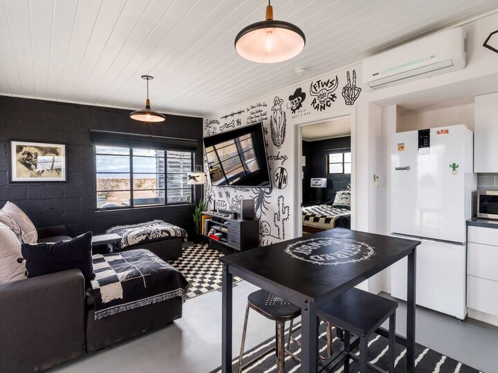 Home in Twentynine Palms, US