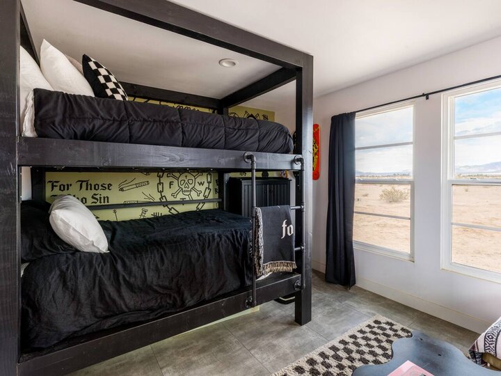 Home in Twentynine Palms, US