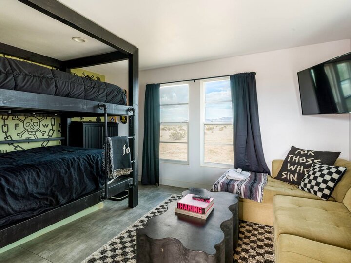 Home in Twentynine Palms, US