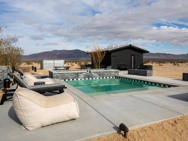 Home in Twentynine Palms, US