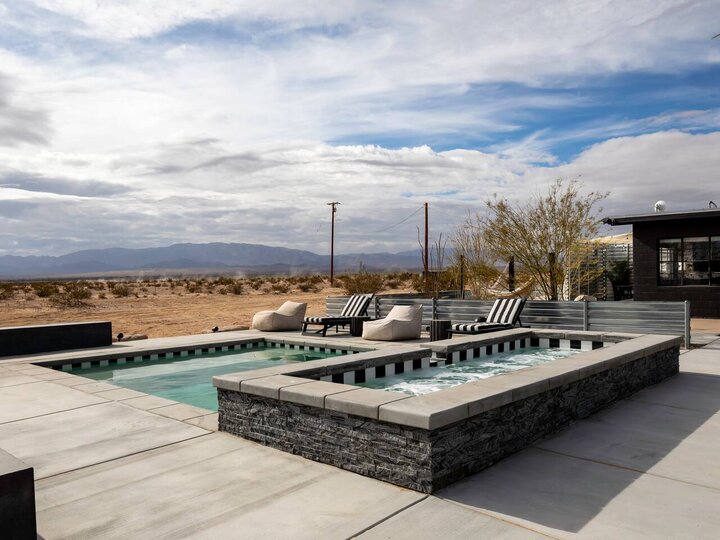 Home in Twentynine Palms, US