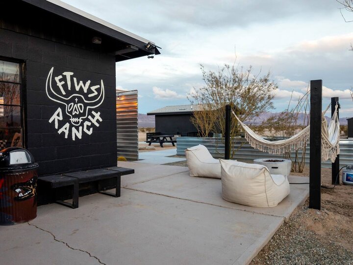 Home in Twentynine Palms, US