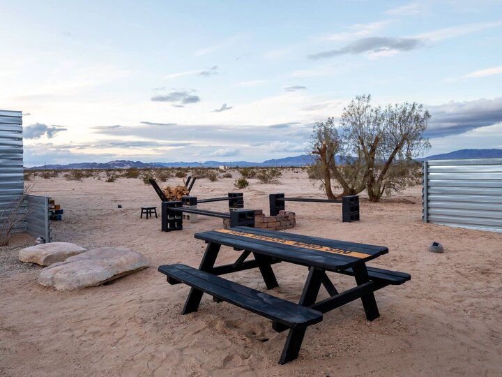 Home in Twentynine Palms, US