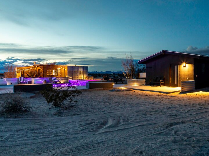 Home in Twentynine Palms, US