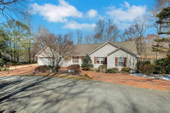 House in Newland, US