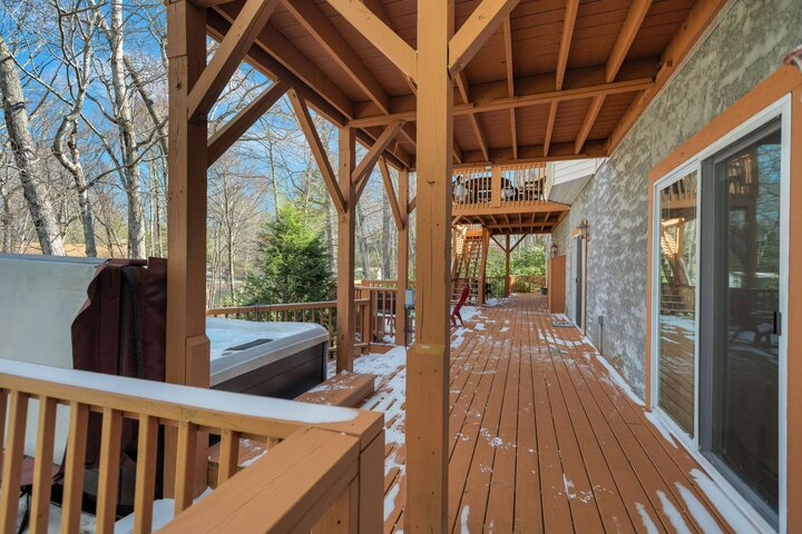 House in Newland, US