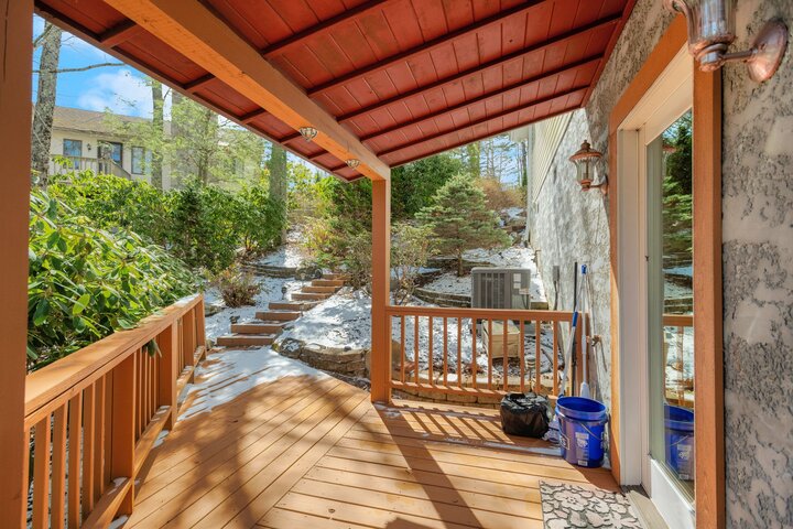 House in Newland, US