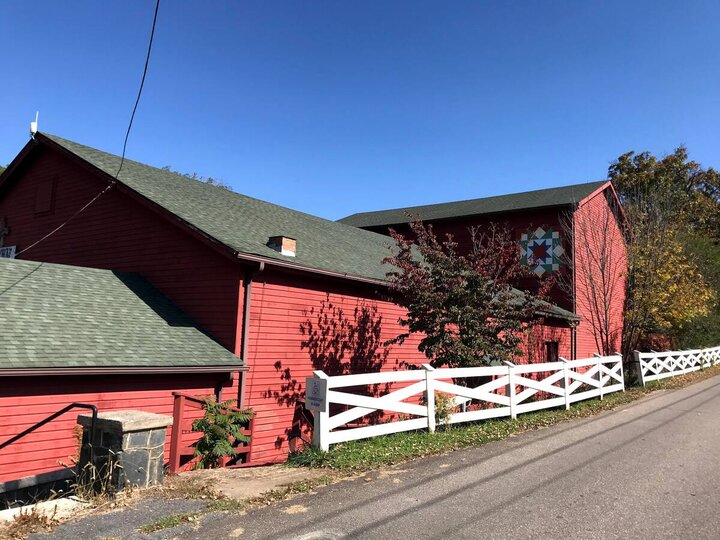 House in Burnsville, US
