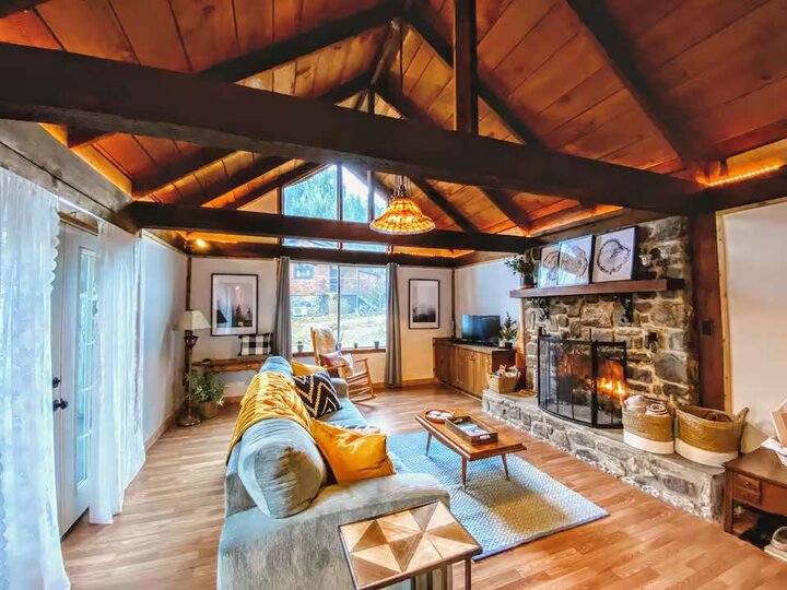 House in Burnsville, US