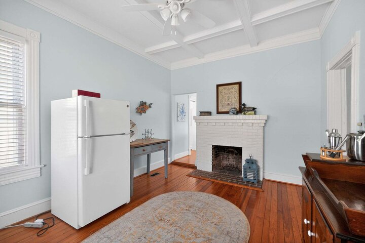 House in White Stone, US