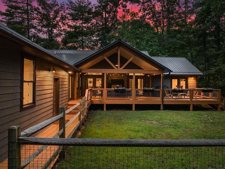 House in Asheville, US