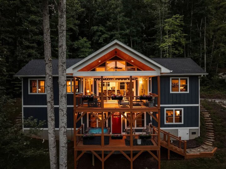 House in Swannanoa, US