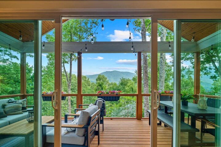 House in Swannanoa, US