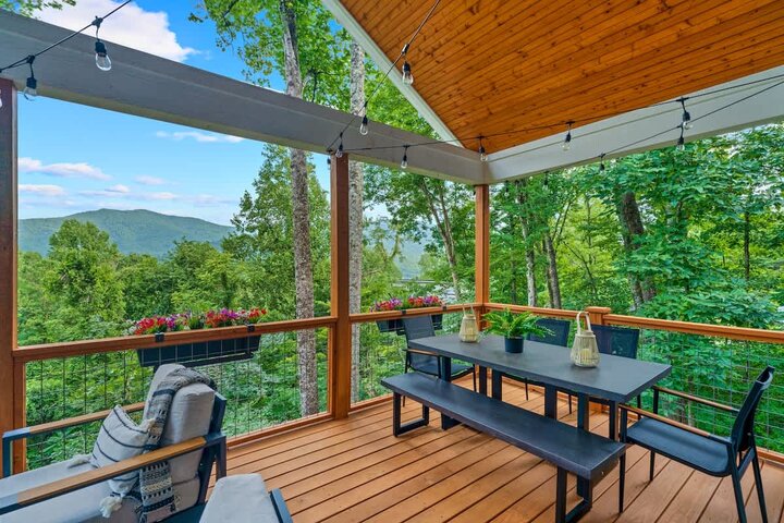 House in Swannanoa, US