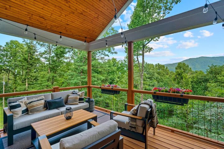 House in Swannanoa, US