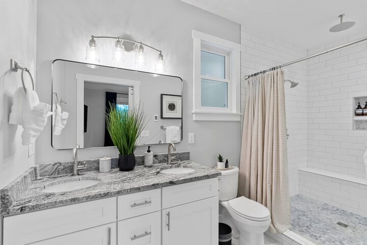 House in Swannanoa, US