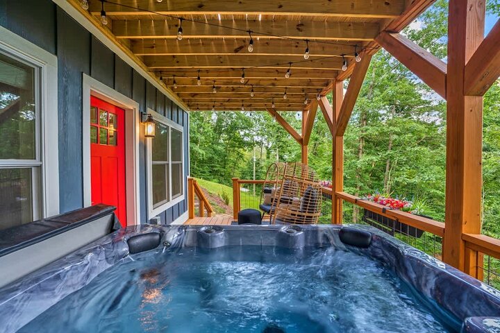 House in Swannanoa, US