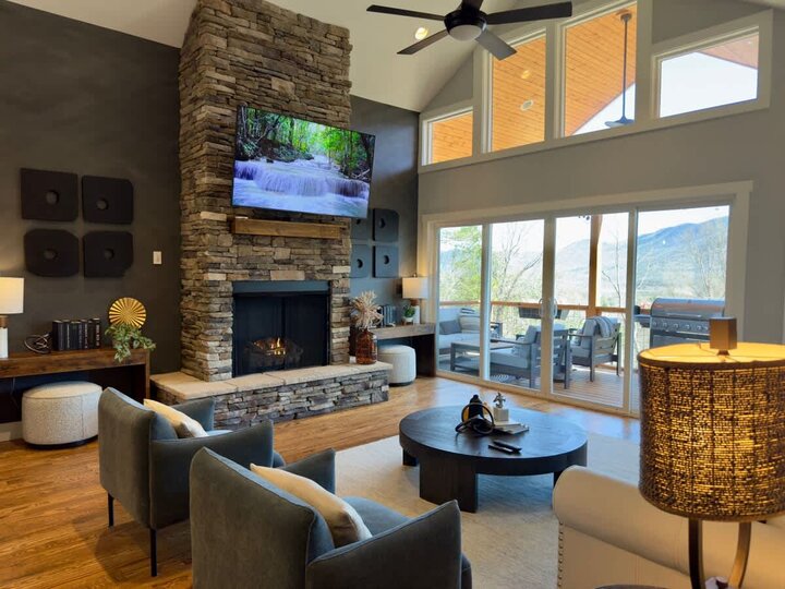 House in Swannanoa, US