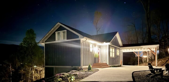 House in Swannanoa, US