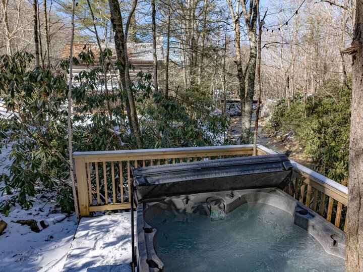 Cabin in Sugar Mountain, US