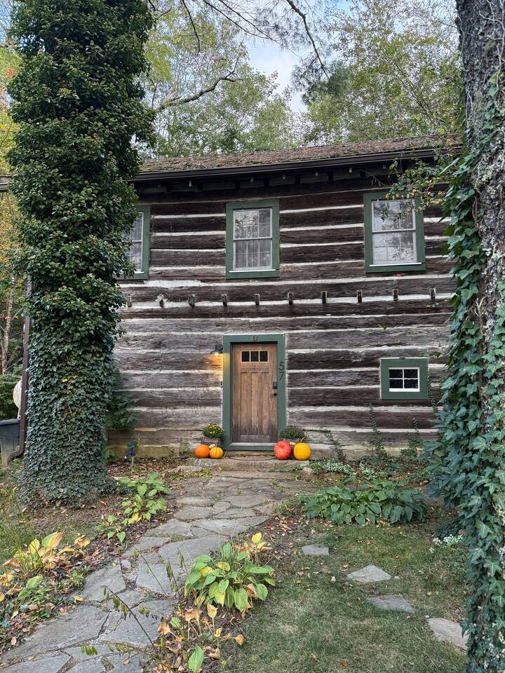 Cabin in Sugar Mountain, US