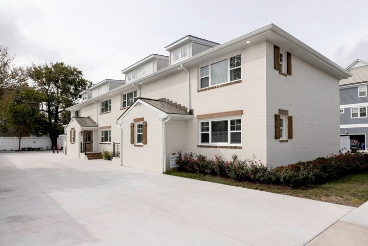 Loft in Virginia Beach, US