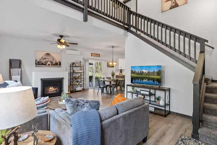 Cabin in Ashford, US