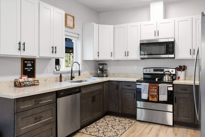 Cabin in Ashford, US