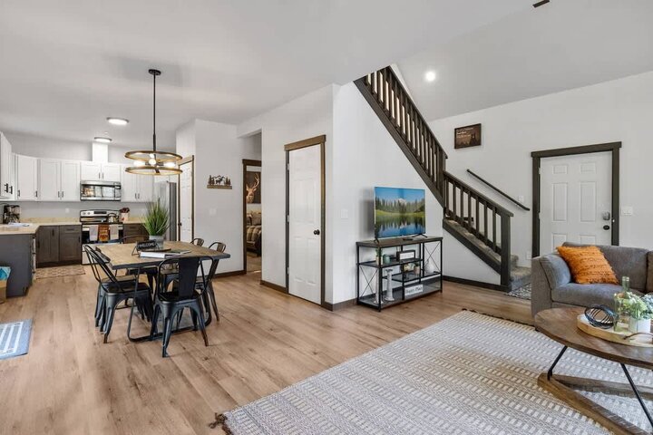 Cabin in Ashford, US