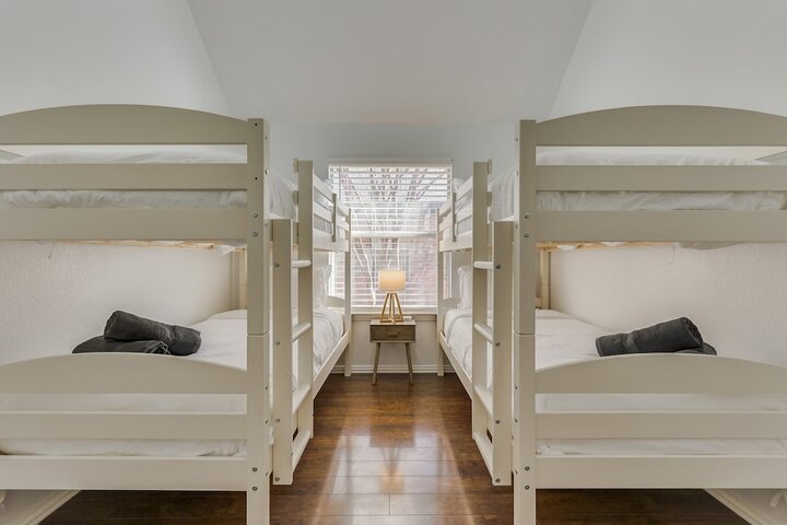 House in Haltom City, US