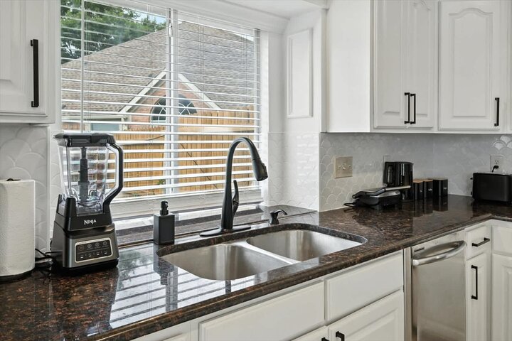 House in Haltom City, US