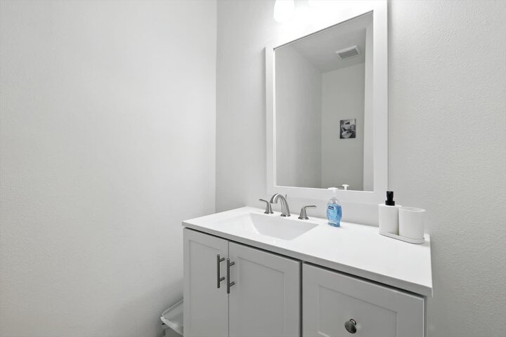 House in Haltom City, US