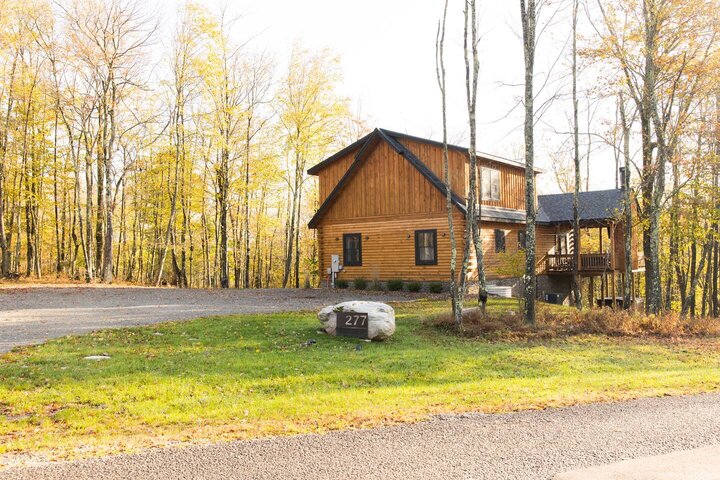 Cabin in McHenry, US