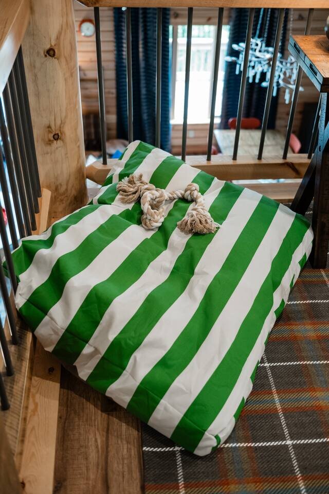 Cabin in McHenry, US