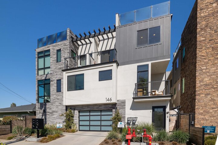 House in Oceanside, US